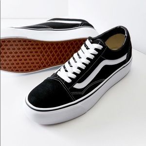 Vans Old Skool Platform Sneaker